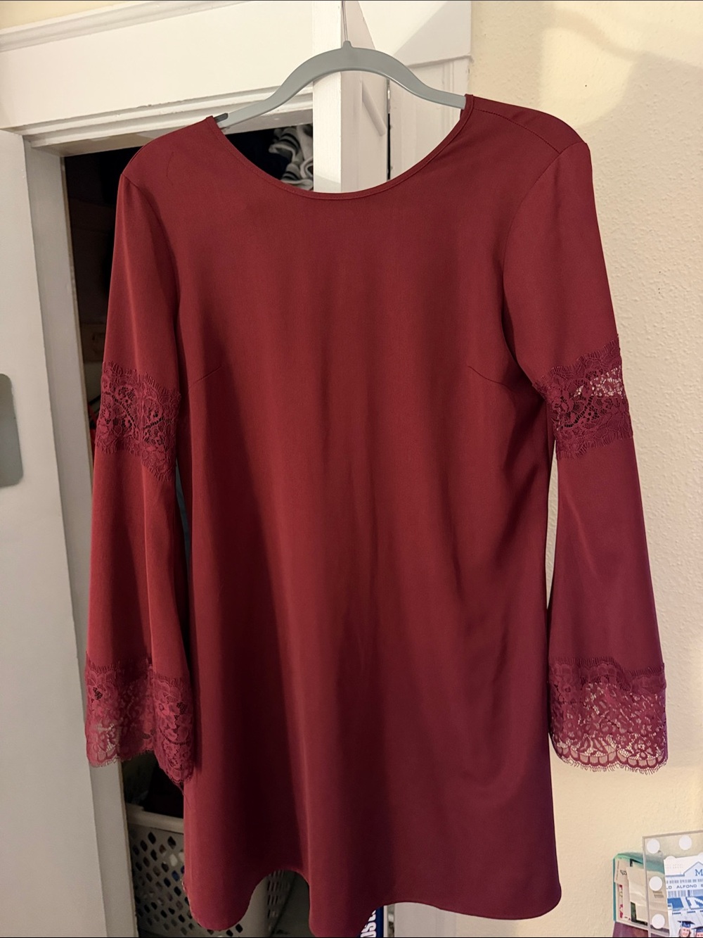 Women's Lace-Trim Long Sleeve Dress - Burgundy